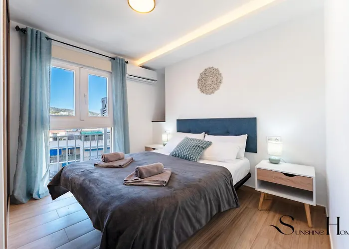 Apartamento Beachfront Place With Balcony & Pool