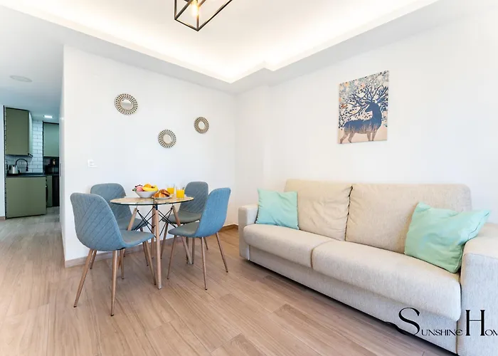 Beachfront Place With Balcony & Pool Lejlighed Torremolinos