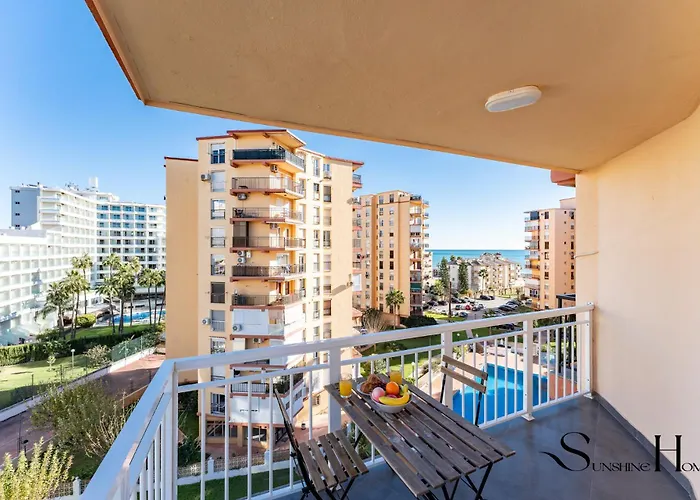 Beachfront Place With Balcony & Pool Lejlighed Torremolinos