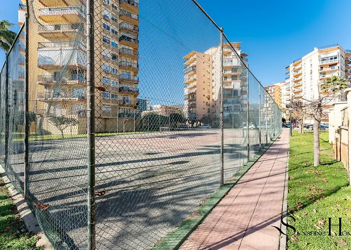Lägenhet Beachfront Place With Balcony & Pool Torremolinos