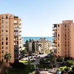 Apartman Beachfront Place With Balcony & Pool